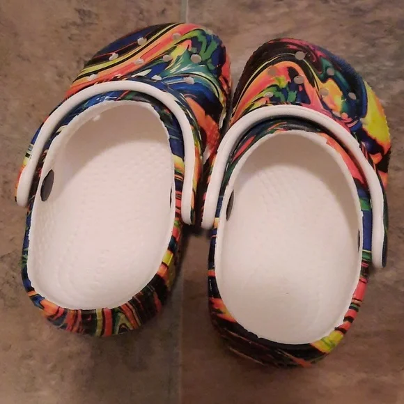 Crocs Out of this World Multi-Color, toddler size 5 - Picture 6 of 6